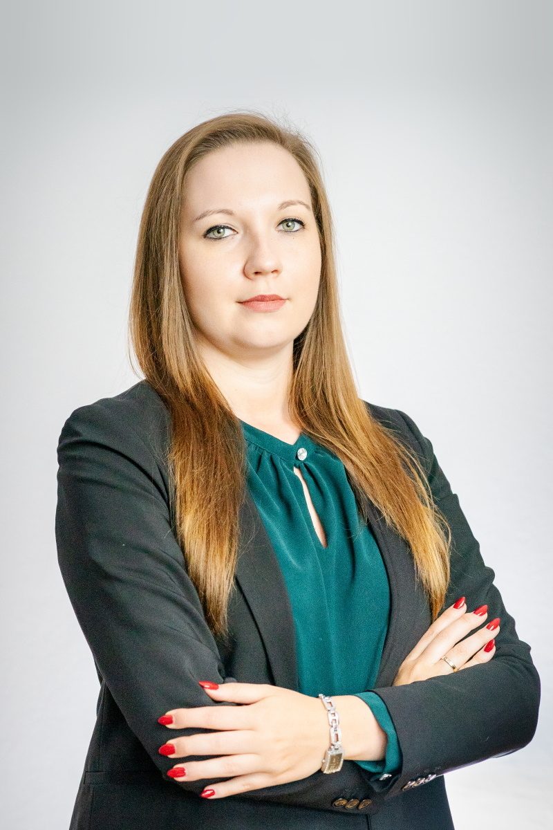 Magda Bąk-Warzecha — radca prawny